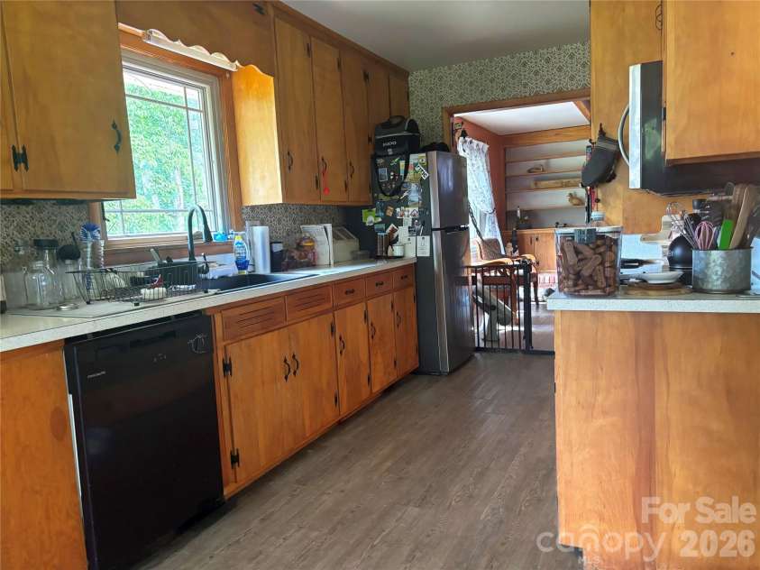467 Forest Lake Road, Forest City, NC 28043.  MLS# CAR4399788, YatesRealty ID 37641. Kitchen