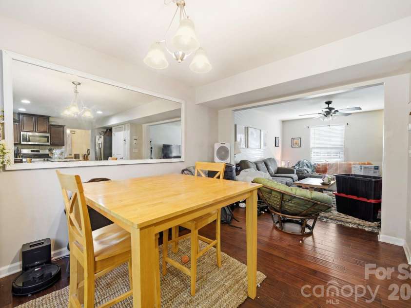 1829 Evergreen Drive, Charlotte, NC 28208.  MLS# CAR4399193, YatesRealty ID 37644. 