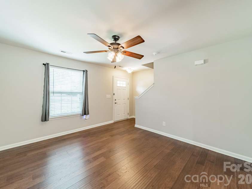 1829 Evergreen Drive, Charlotte, NC 28208.  MLS# CAR4416716, YatesRealty ID 37644. 