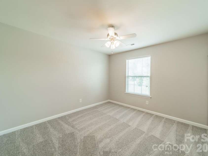 1829 Evergreen Drive, Charlotte, NC 28208.  MLS# CAR4416716, YatesRealty ID 37644. 