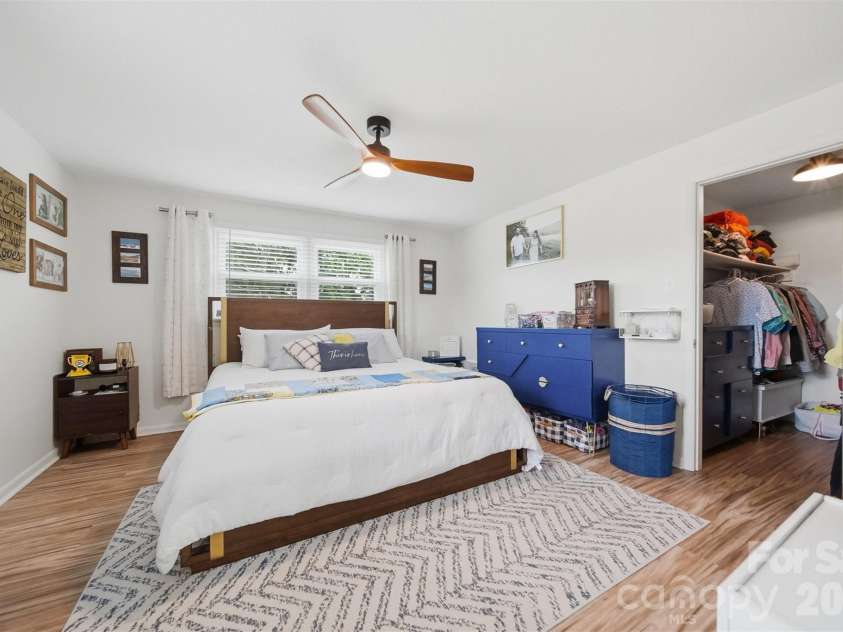 8604 Old NC 10 Highway, Hickory, NC 28602.  MLS# CAR4402129, YatesRealty ID 37646. 
