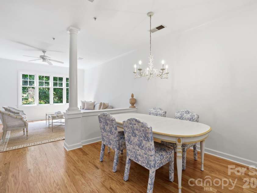 4703 Hill View Drive, Charlotte, NC 28210.  MLS# CAR4399865, YatesRealty ID 37647. 