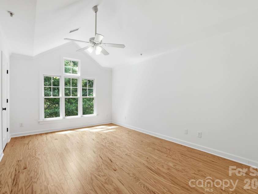 4703 Hill View Drive, Charlotte, NC 28210.  MLS# CAR4399865, YatesRealty ID 37647. 