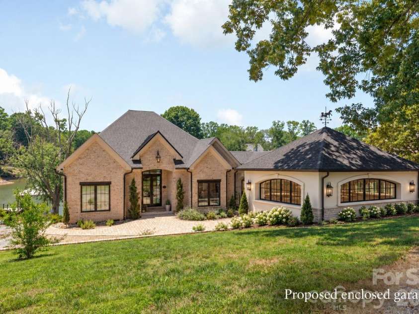 445 Sundown Road, Mooresville, NC 28117.  MLS# CAR4389799, YatesRealty ID 37649. Proposed garage with stucco