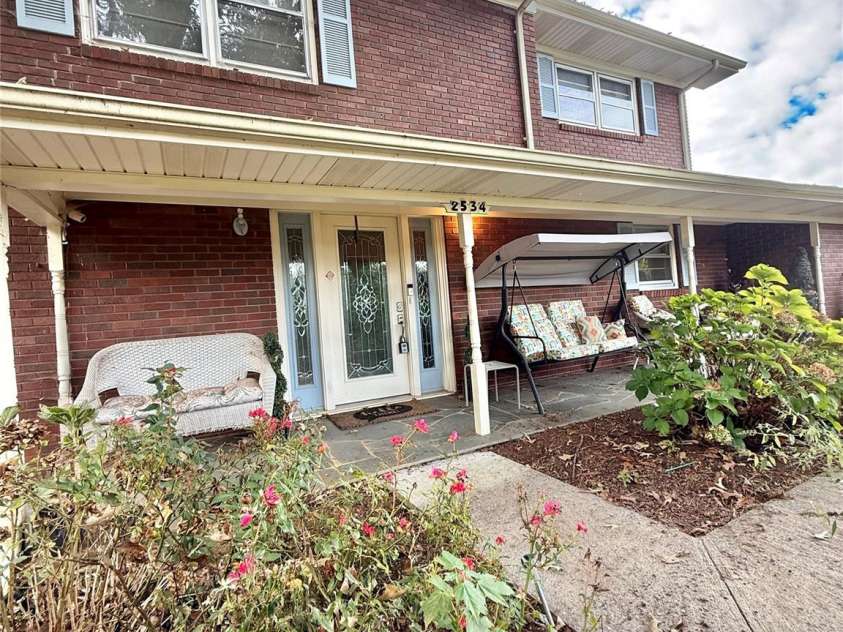 2534 44th Avenue, Hickory, NC 28601.  MLS# CAR4311264, YatesRealty ID 3765. 