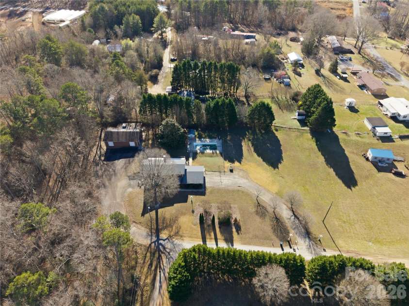 2534 44th Avenue, Hickory, NC 28601.  MLS# CAR4311264, YatesRealty ID 3765. 