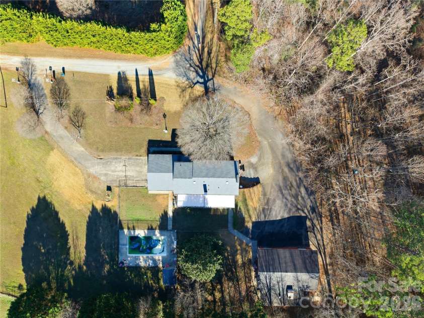 2534 44th Avenue, Hickory, NC 28601.  MLS# CAR4311264, YatesRealty ID 3765. 