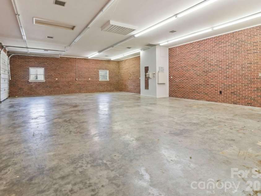 2534 44th Avenue, Hickory, NC 28601.  MLS# CAR4311264, YatesRealty ID 3765. Inside of building (items removed by AI) 