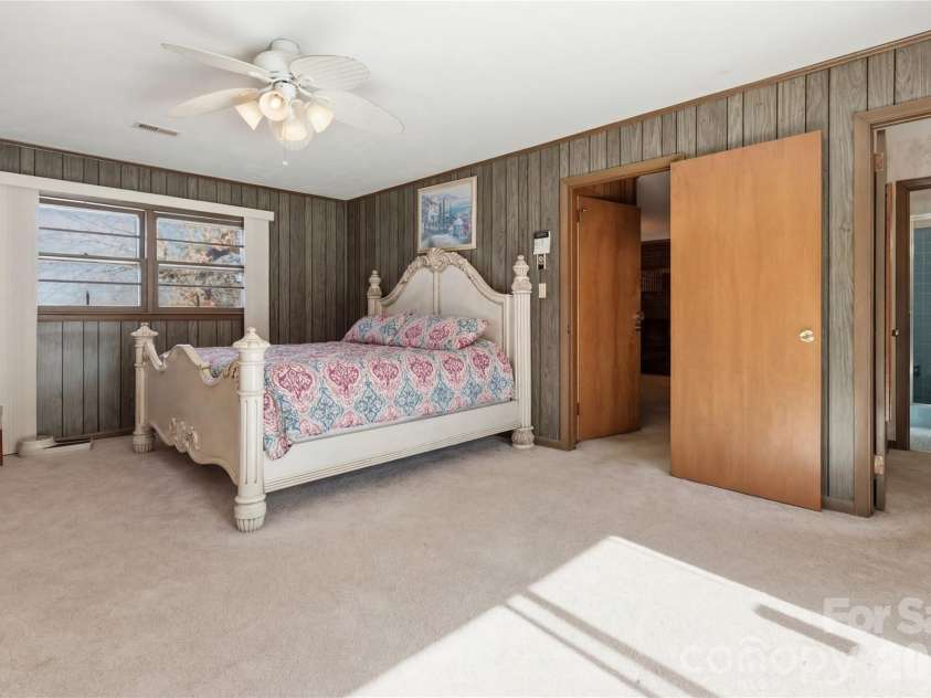 2534 44th Avenue, Hickory, NC 28601.  MLS# CAR4311264, YatesRealty ID 3765. Primary Bedroom (2nd floor)