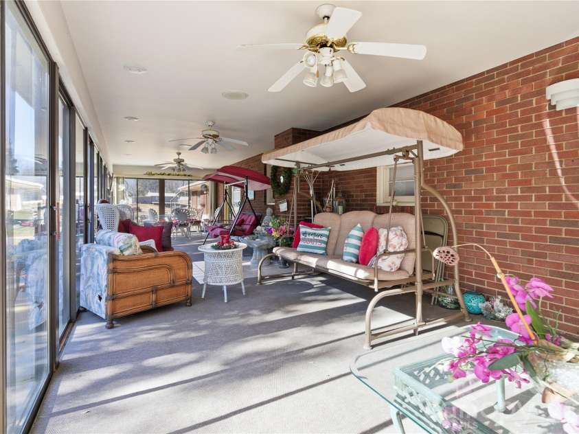 2534 44th Avenue, Hickory, NC 28601.  MLS# CAR4311264, YatesRealty ID 3765. Sunroom