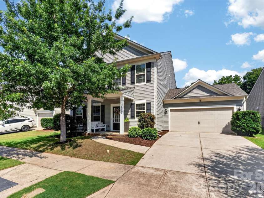 12649 Heritage Vista Drive, Huntersville, NC 28078.  MLS# CAR4401059, YatesRealty ID 37652. 