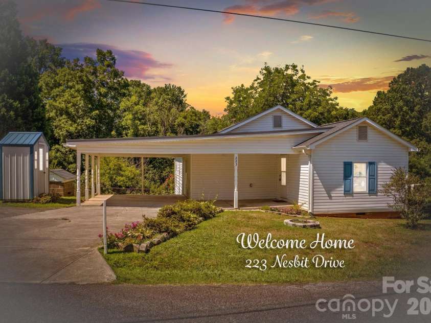 223 Nesbit Drive, Salisbury, NC 28147.  MLS# CAR4404104, YatesRealty ID 37654. 