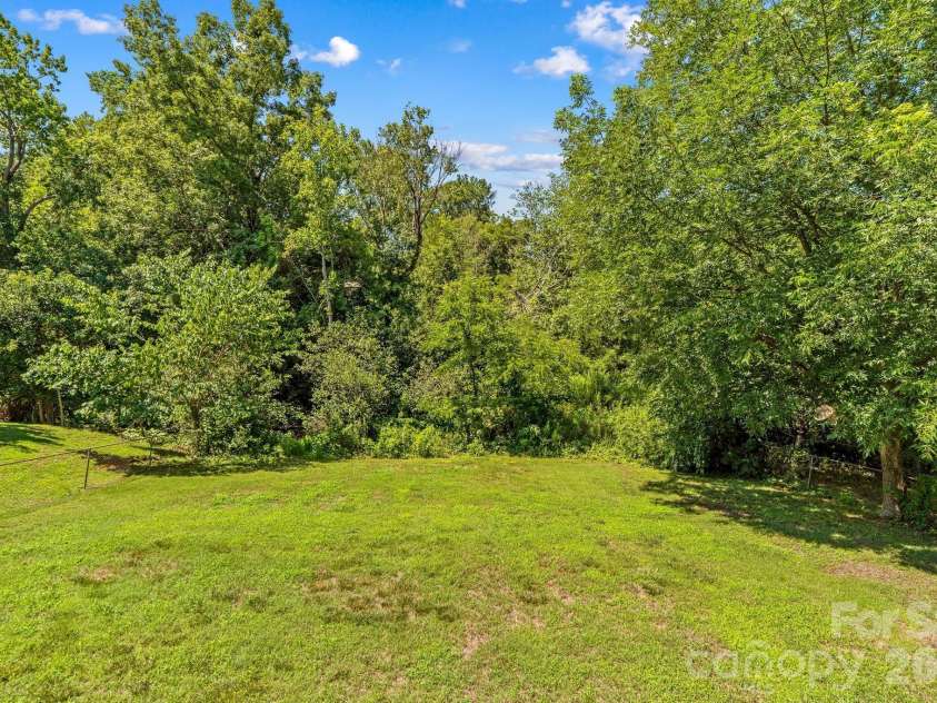 223 Nesbit Drive, Salisbury, NC 28147.  MLS# CAR4404104, YatesRealty ID 37654. 