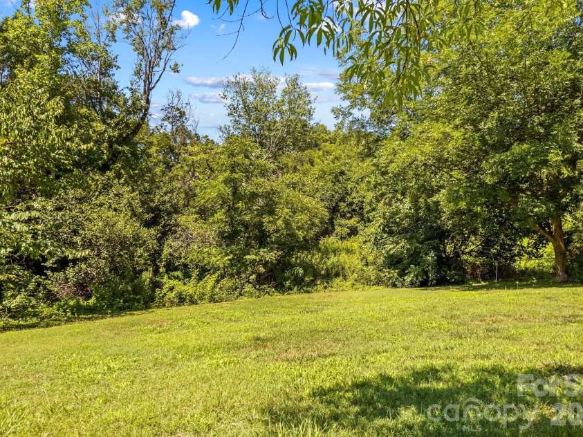 223 Nesbit Drive, Salisbury, NC 28147.  MLS# CAR4404104, YatesRealty ID 37654. 