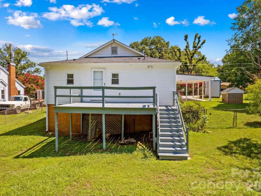 223 Nesbit Drive, Salisbury, NC 28147.  MLS# CAR4404104, YatesRealty ID 37654. 