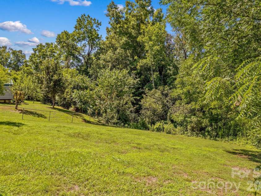 223 Nesbit Drive, Salisbury, NC 28147.  MLS# CAR4404104, YatesRealty ID 37654. 