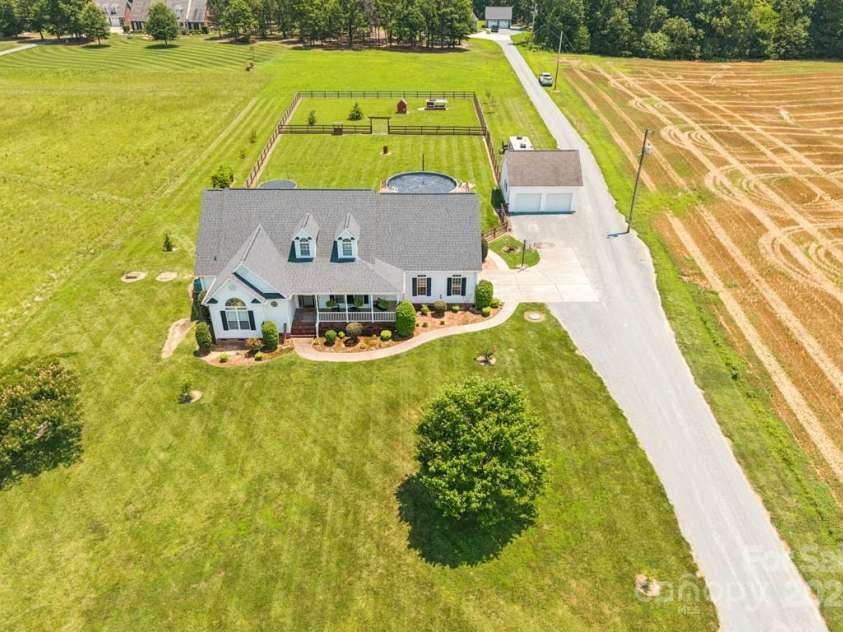 1123 Snyders Store Road, Wingate, NC 28174.  MLS# CAR4279571, YatesRealty ID 37656. Welcome Home!