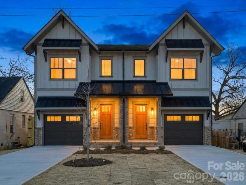 431 Peterson Drive, Charlotte, NC 28203.  MLS# CAR4347133, YatesRealty ID 37656. 