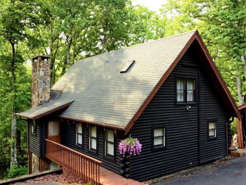 89 Woodcliff Loop, Newland, NC 28657.  MLS# CAR4381758, YatesRealty ID 37658. 