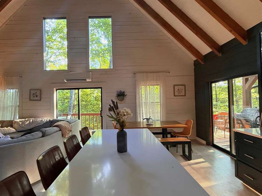 89 Woodcliff Loop, Newland, NC 28657.  MLS# CAR4381758, YatesRealty ID 37658. 
