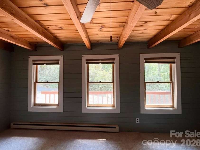 89 Woodcliff Loop, Newland, NC 28657.  MLS# CAR4381758, YatesRealty ID 37658. Main level Bedroom