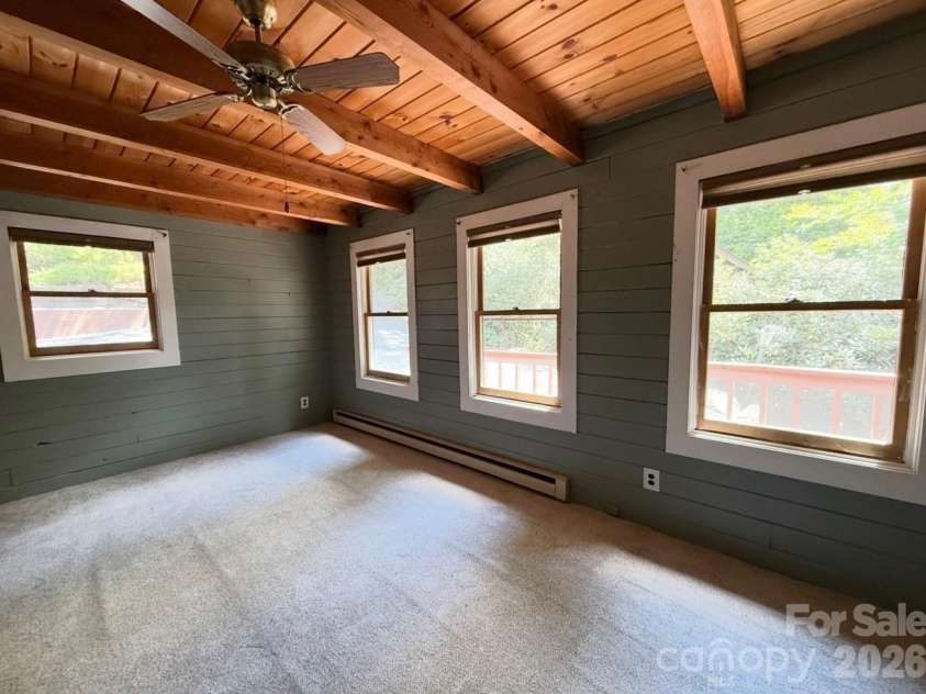 89 Woodcliff Loop, Newland, NC 28657.  MLS# CAR4381758, YatesRealty ID 37658. Main level Bedroom