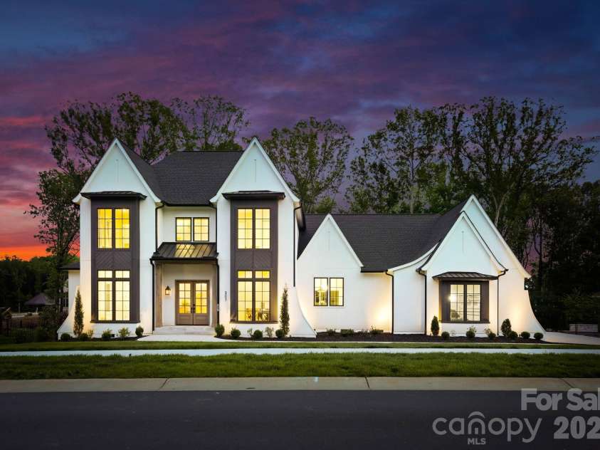 207 Sugar Maple Lane, Weddington, NC 28104.  MLS# CAR4388585, YatesRealty ID 37659. 