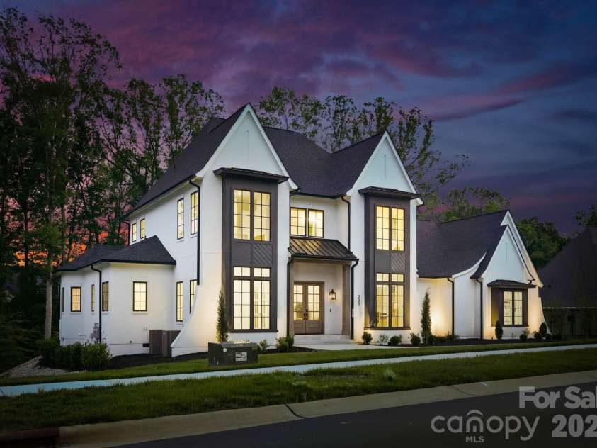 207 Sugar Maple Lane, Weddington, NC 28104.  MLS# CAR4388585, YatesRealty ID 37659. 