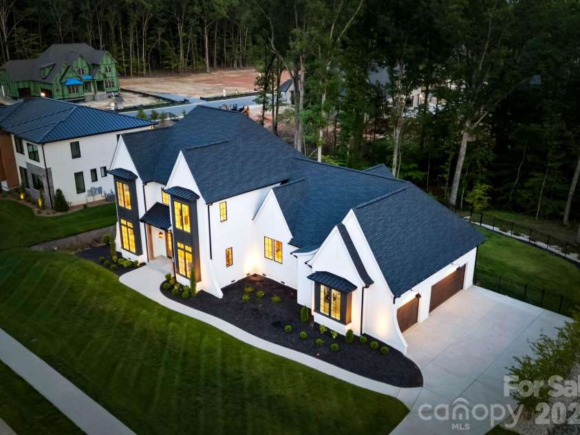 207 Sugar Maple Lane, Weddington, NC 28104.  MLS# CAR4388585, YatesRealty ID 37659. 