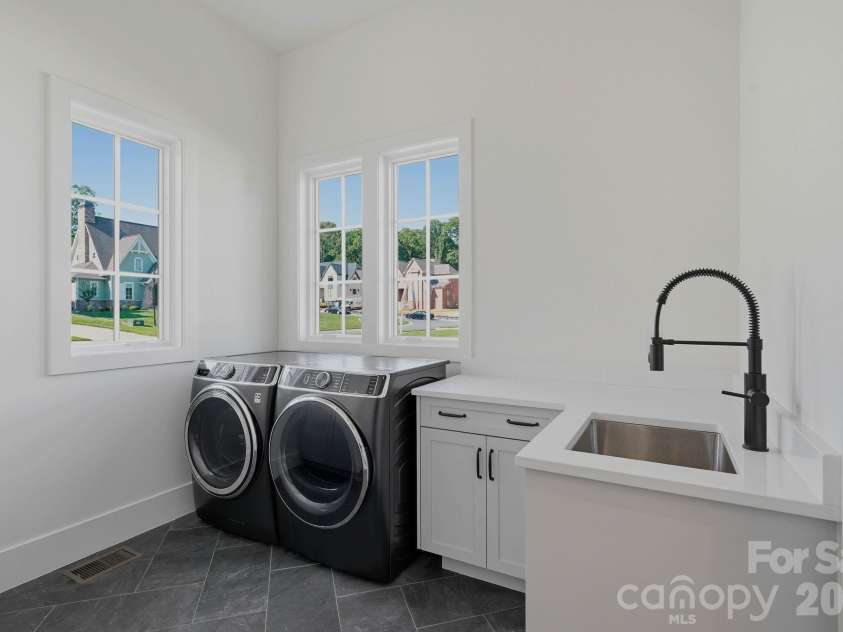 207 Sugar Maple Lane, Weddington, NC 28104.  MLS# CAR4388585, YatesRealty ID 37659. 
