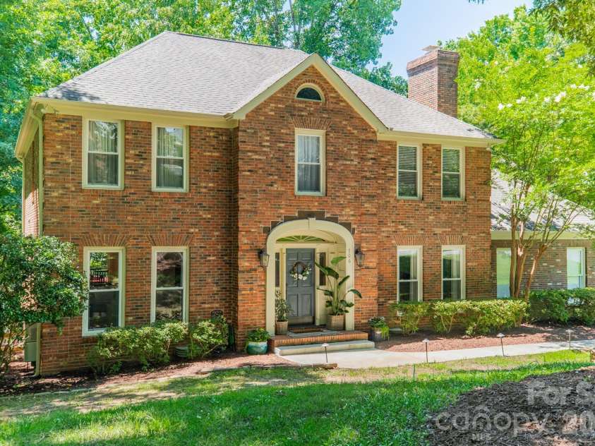 506 Abbotsford Court, Charlotte, NC 28270.  MLS# CAR4388965, YatesRealty ID 37660. 