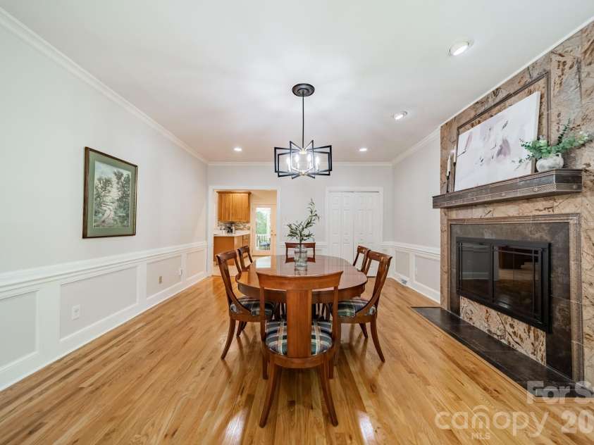 506 Abbotsford Court, Charlotte, NC 28270.  MLS# CAR4388965, YatesRealty ID 37660. 