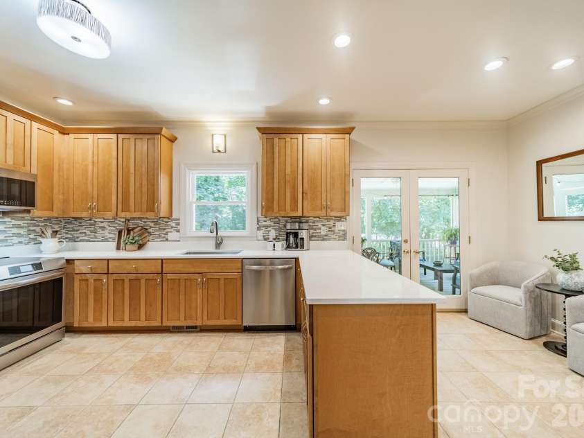 506 Abbotsford Court, Charlotte, NC 28270.  MLS# CAR4388965, YatesRealty ID 37660. 