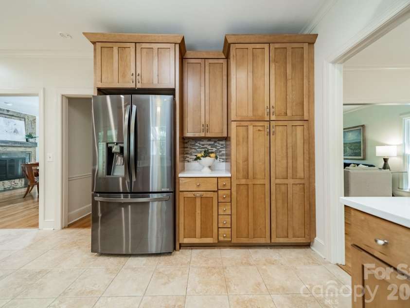506 Abbotsford Court, Charlotte, NC 28270.  MLS# CAR4388965, YatesRealty ID 37660. 