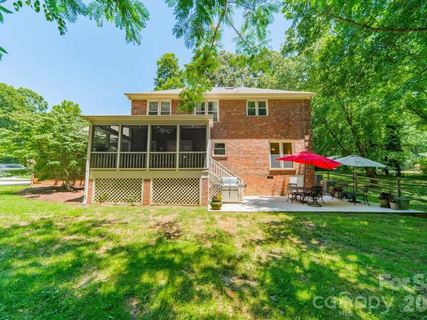 506 Abbotsford Court, Charlotte, NC 28270.  MLS# CAR4388965, YatesRealty ID 37660. 