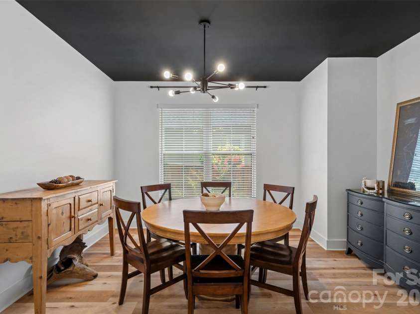 1642 Longfellow Street, Charlotte, NC 28205.  MLS# CAR4394987, YatesRealty ID 37661. 