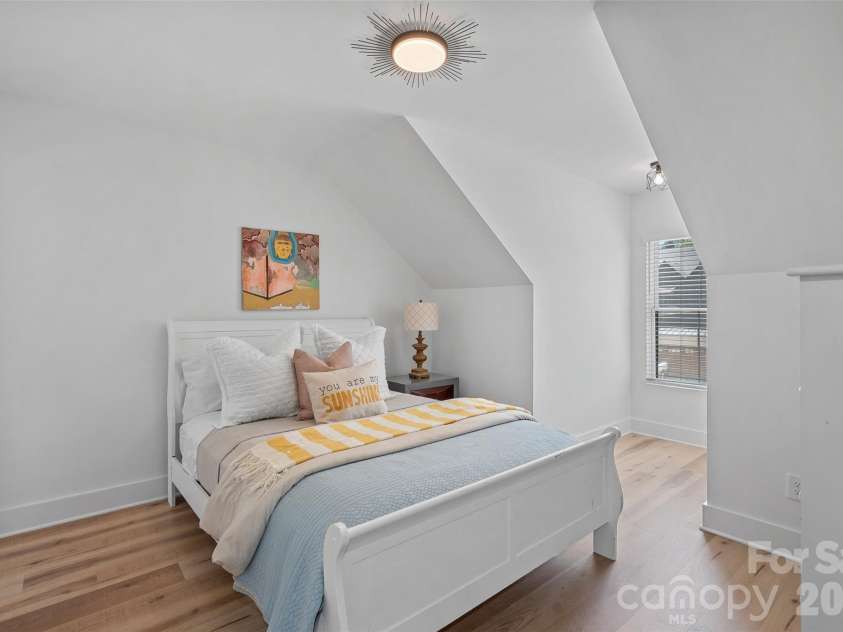 1642 Longfellow Street, Charlotte, NC 28205.  MLS# CAR4394987, YatesRealty ID 37661. 