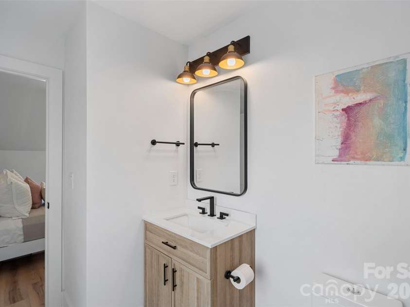 1642 Longfellow Street, Charlotte, NC 28205.  MLS# CAR4394987, YatesRealty ID 37661. 