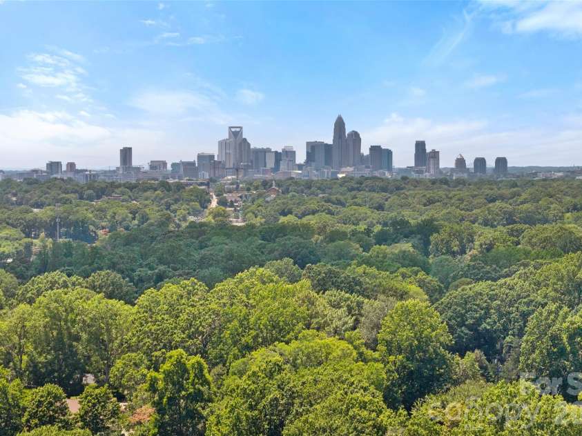 1642 Longfellow Street, Charlotte, NC 28205.  MLS# CAR4394987, YatesRealty ID 37661. 