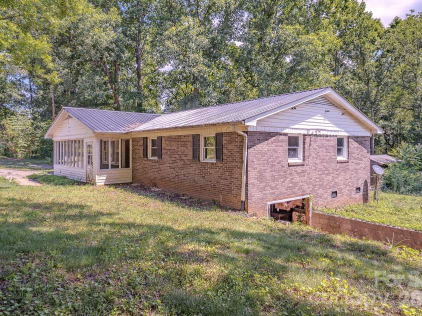 886 Pearidge Road, Bostic, NC 28018.  MLS# CAR4393871, YatesRealty ID 37662. 