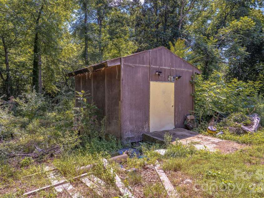 886 Pearidge Road, Bostic, NC 28018.  MLS# CAR4393871, YatesRealty ID 37662. 