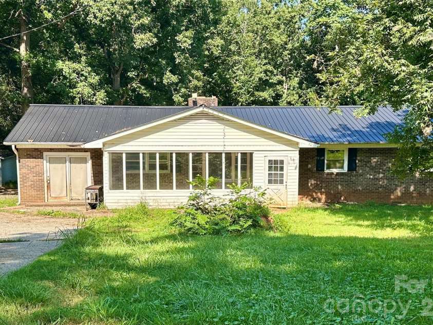 886 Pearidge Road, Bostic, NC 28018.  MLS# CAR4417736, YatesRealty ID 37662. Front Elevation