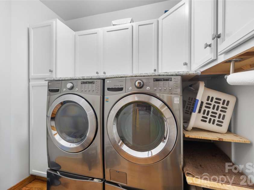 214 Harbor Ridge Drive, Connelly Springs, NC 28612.  MLS# CAR4386674, YatesRealty ID 37663. Laundry room
