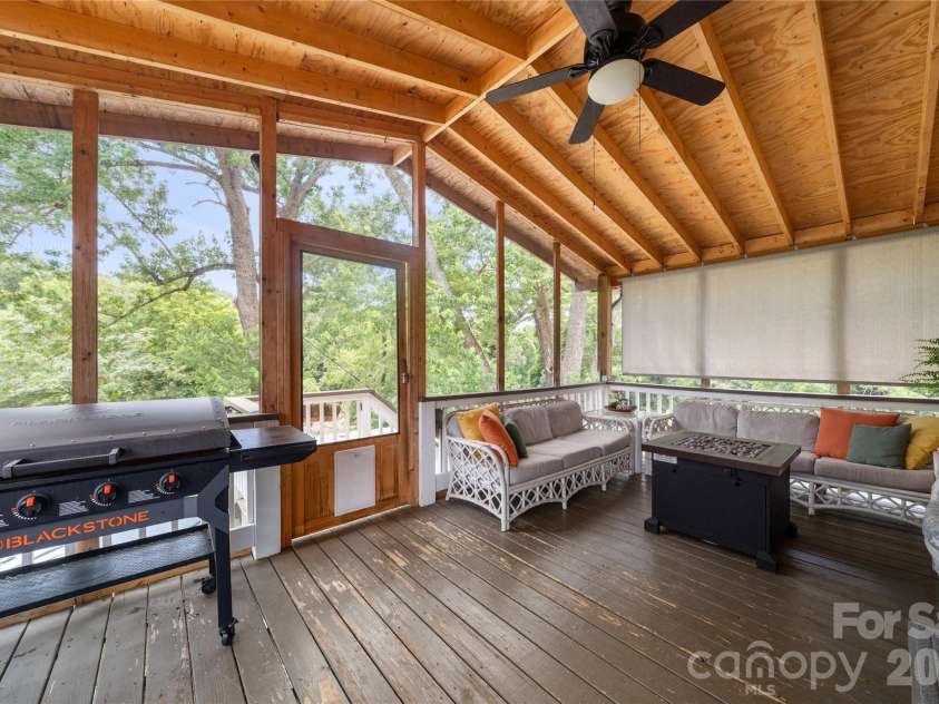 43 Morris Street, Asheville, NC 28806.  MLS# CAR4394905, YatesRealty ID 37664. 