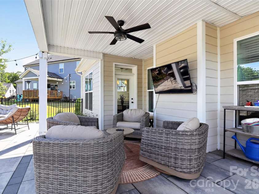 17222 Monocacy Boulevard, Huntersville, NC 28078.  MLS# CAR4396980, YatesRealty ID 37665. Back Patio