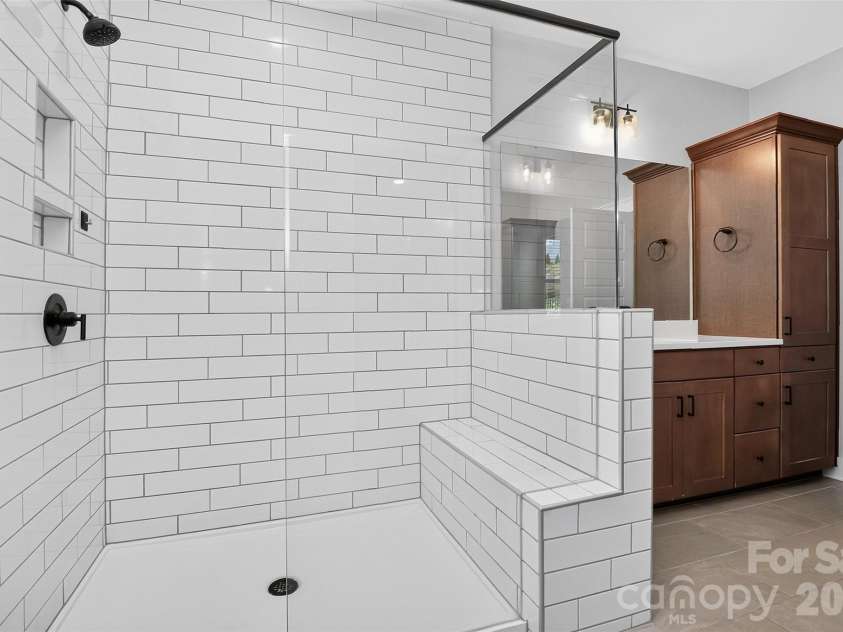 17222 Monocacy Boulevard, Huntersville, NC 28078.  MLS# CAR4396980, YatesRealty ID 37665. Primary Shower