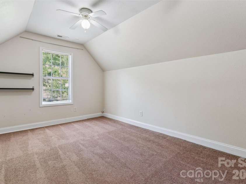 1826 Wilburn Park Lane, Charlotte, NC 28269.  MLS# CAR4399485, YatesRealty ID 37666. 