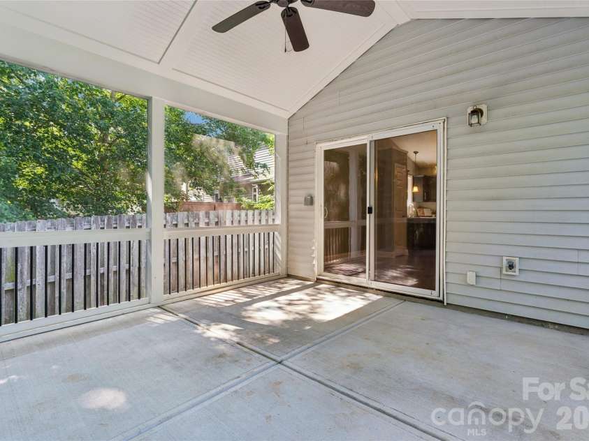 1826 Wilburn Park Lane, Charlotte, NC 28269.  MLS# CAR4399485, YatesRealty ID 37666. 