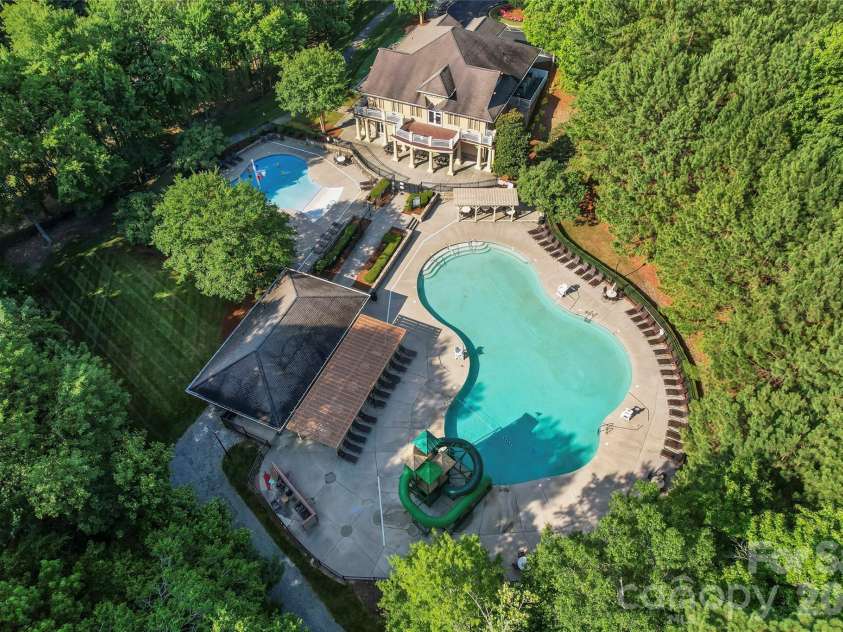 1826 Wilburn Park Lane, Charlotte, NC 28269.  MLS# CAR4399485, YatesRealty ID 37666. 