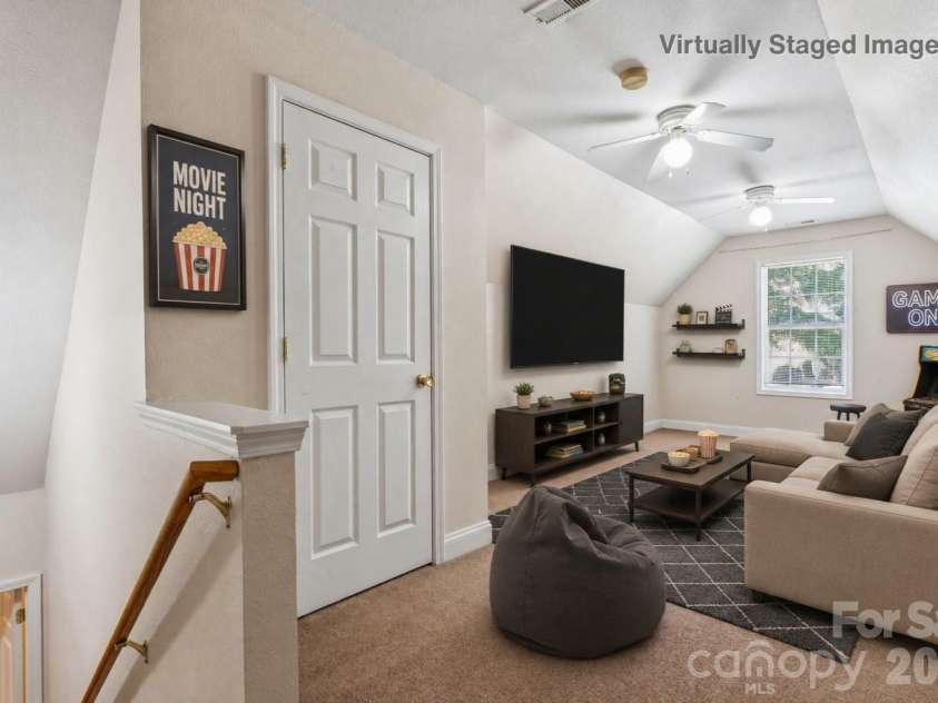 1826 Wilburn Park Lane, Charlotte, NC 28269.  MLS# CAR4399485, YatesRealty ID 37666. 
